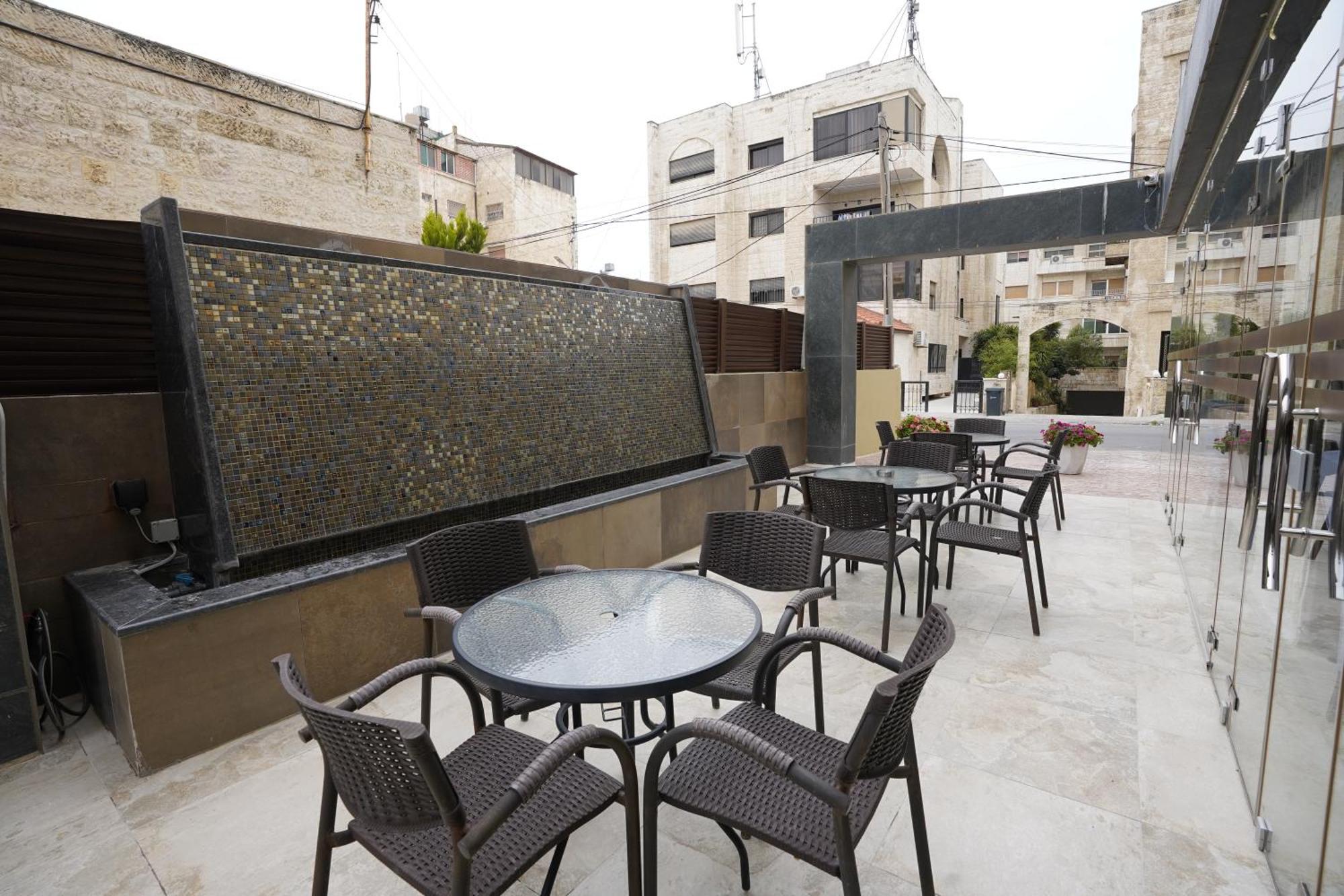 Naylover Hotel Suites อัมมาน ภายนอก รูปภาพ