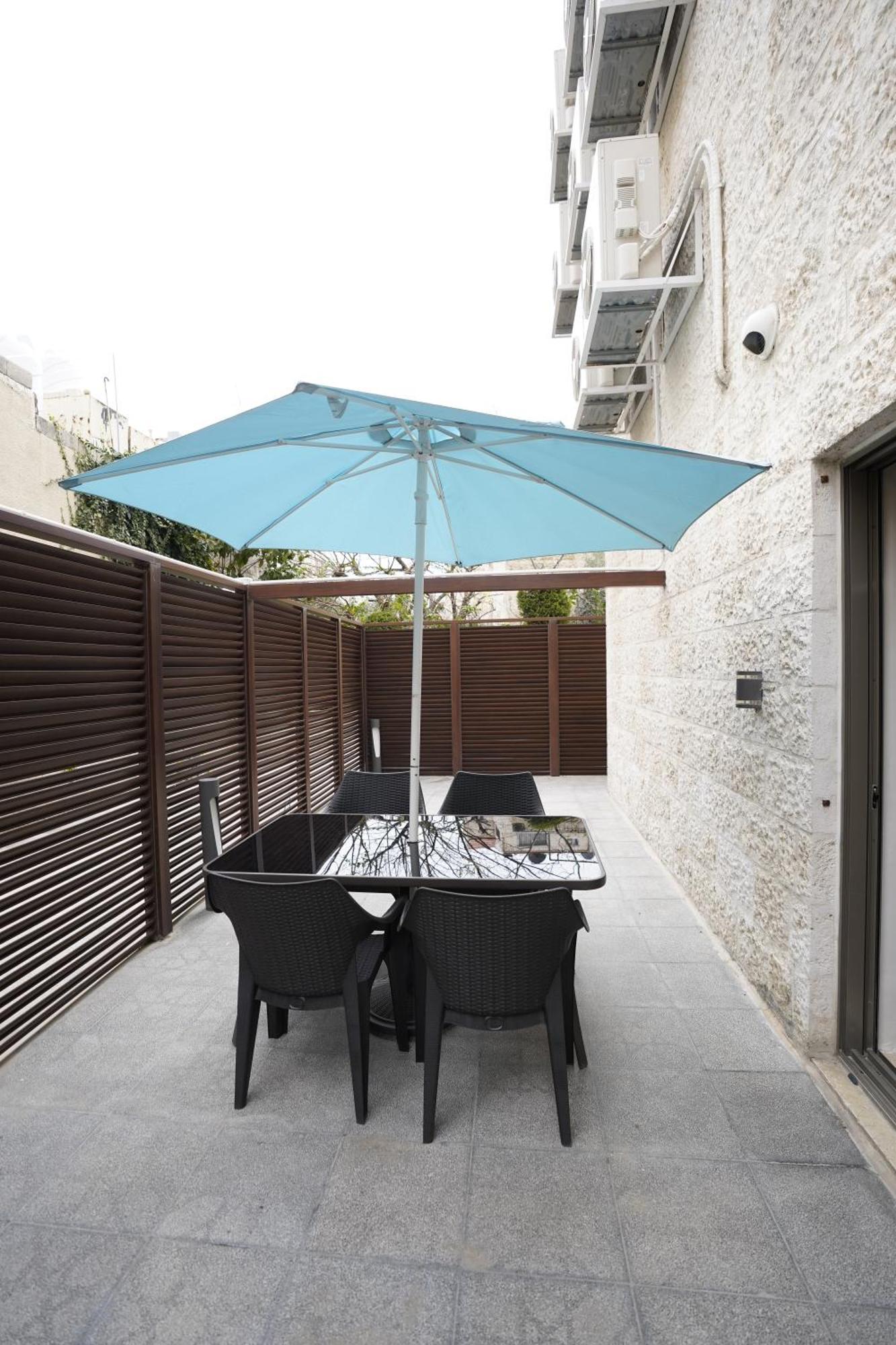 Naylover Hotel Suites อัมมาน ภายนอก รูปภาพ