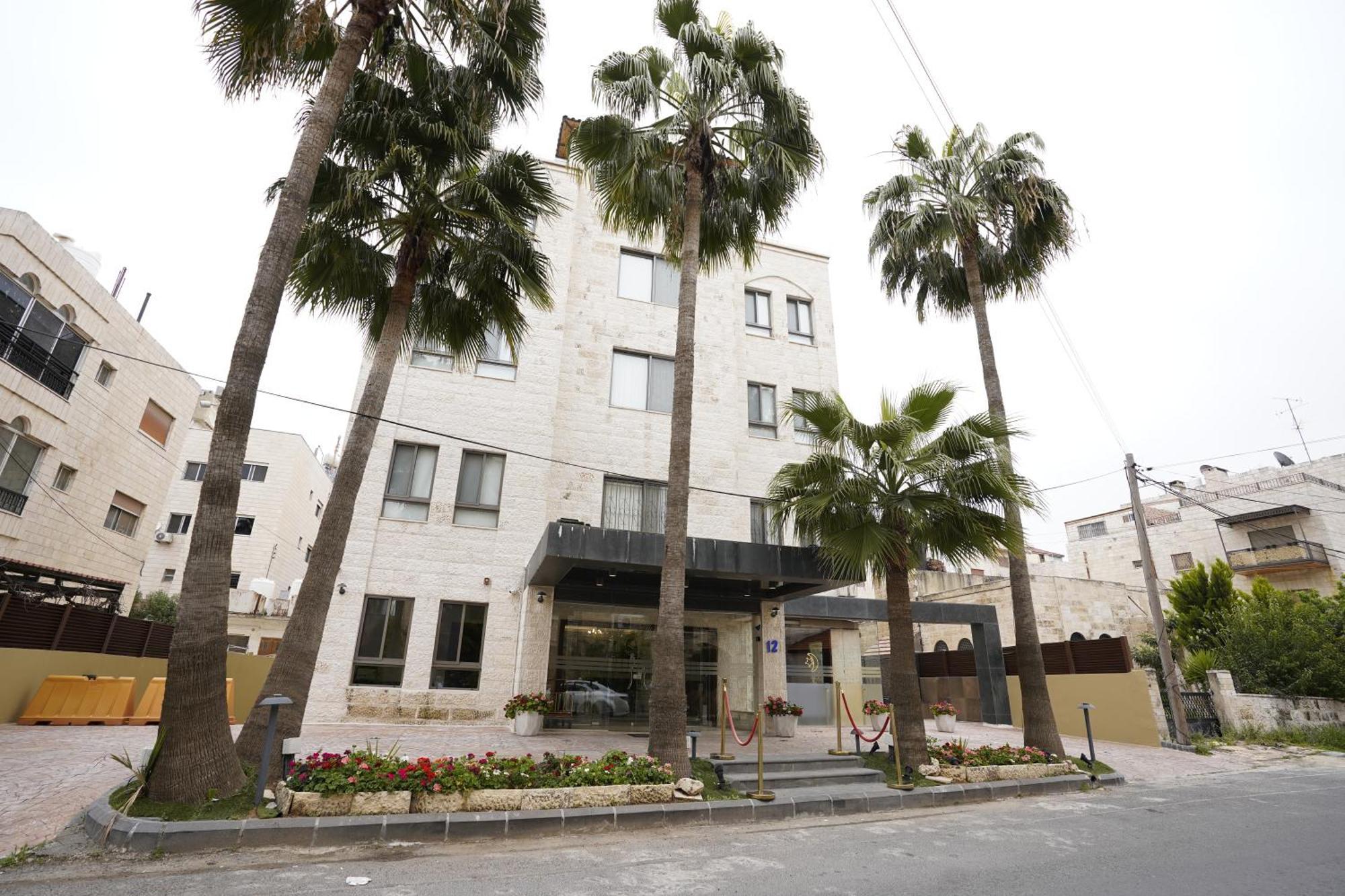 Naylover Hotel Suites อัมมาน ภายนอก รูปภาพ