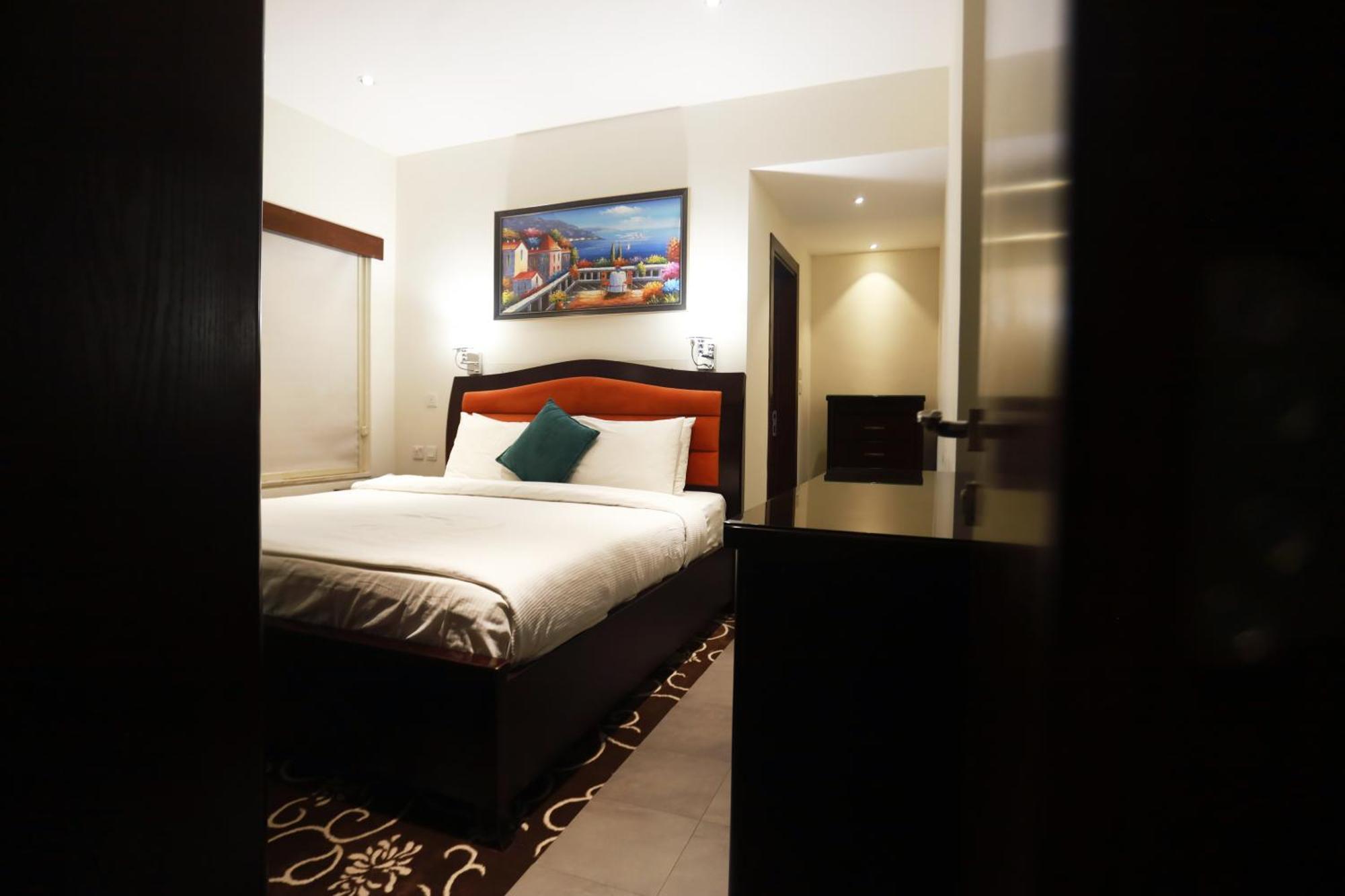 Naylover Hotel Suites อัมมาน ภายนอก รูปภาพ