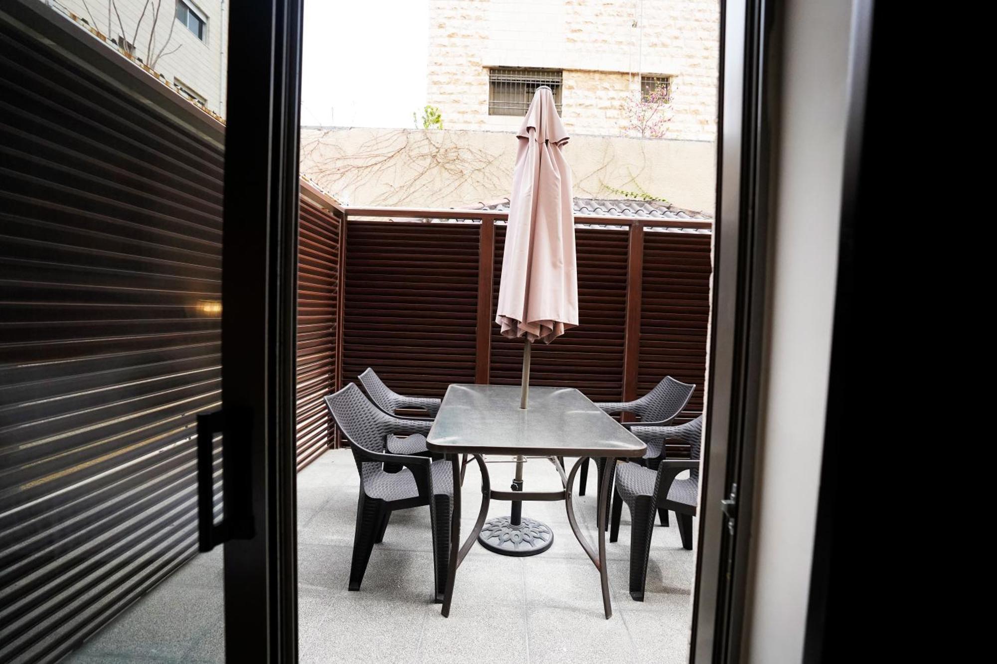 Naylover Hotel Suites อัมมาน ภายนอก รูปภาพ